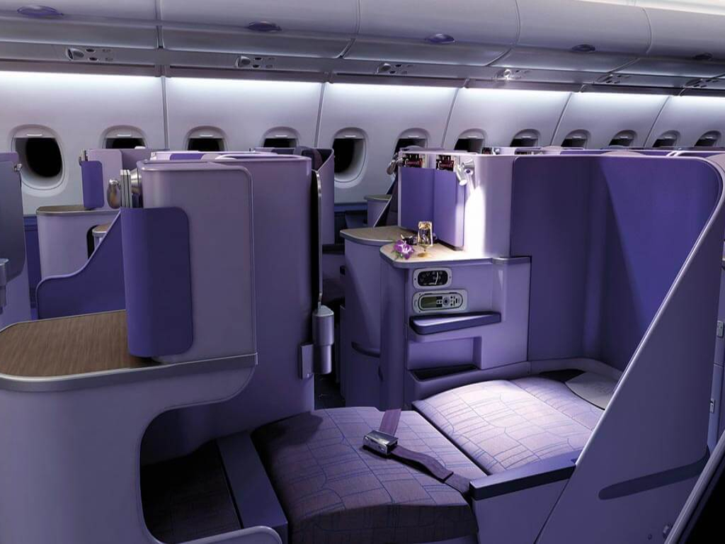Reclining seating in Royal SIlk Class.