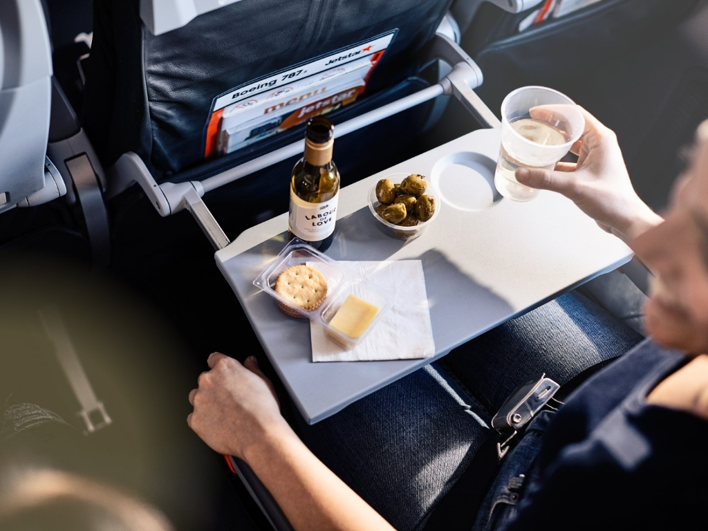 Jetstar Flights Cheap Domestic and International Flights jet