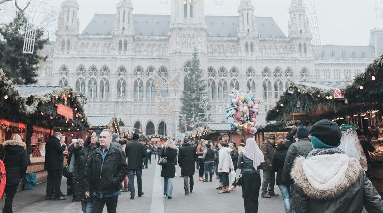 Europe-Christmas-Markets-Vienna-Austria