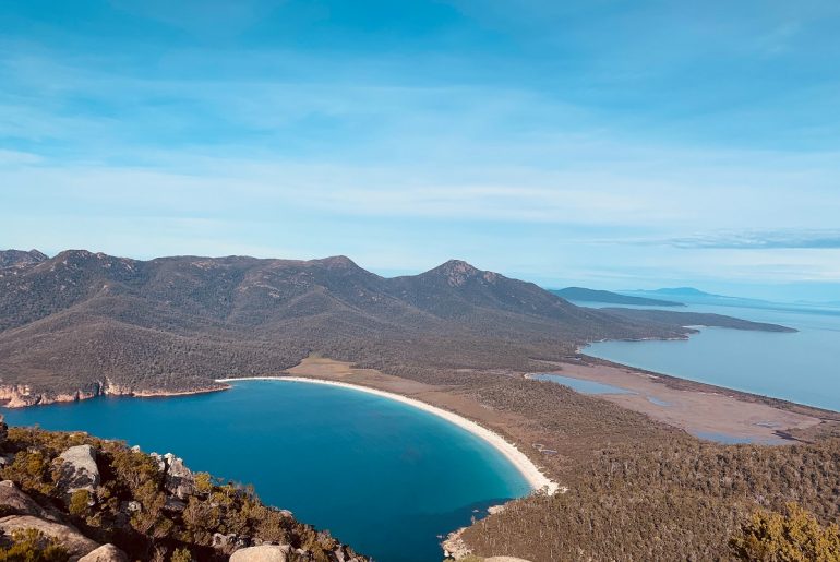 Wineglass-Bay-Freycinet-Tasmania